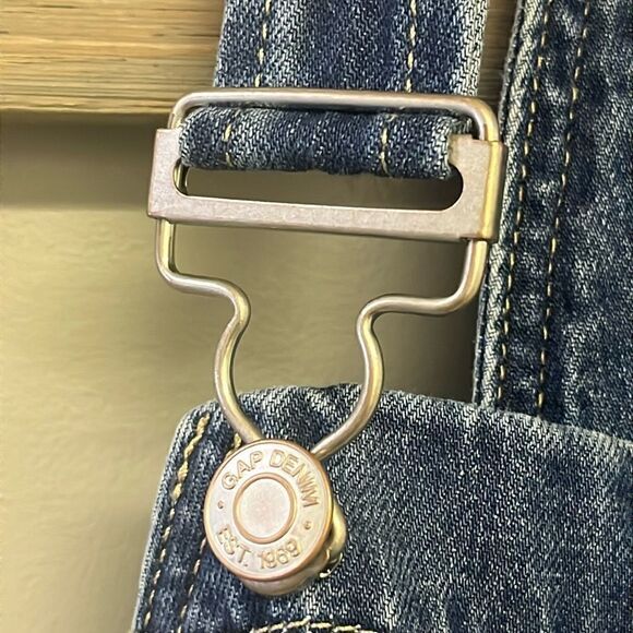 GAP Blue Faded Adjustable Razorback Overalls Pockets and Side Buttons- Medium - Picture 7 of 16